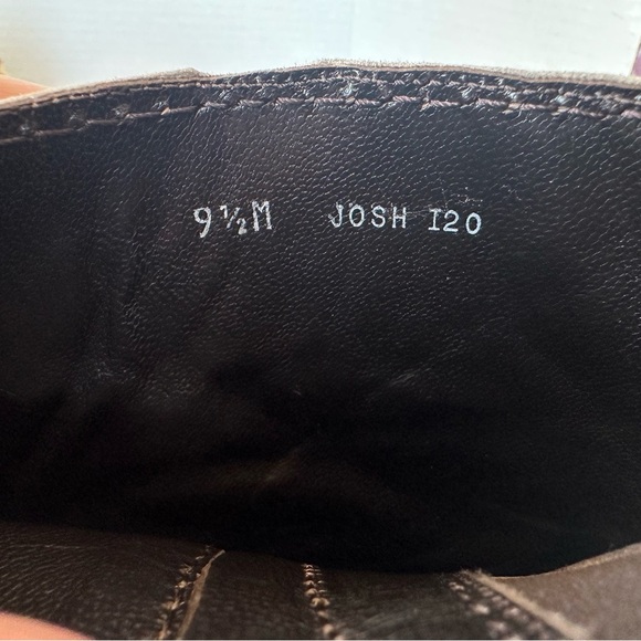 Donald J. Pliner Josh Newspaper Distressed Calf Hair Men’s Boot Size 9.5 - Picture 9 of 10